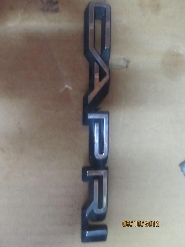 Bayliner capri  inboard outboard boat emblem