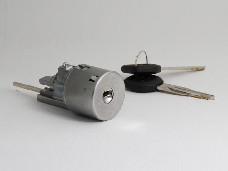 Sell Honda Accord 90 91 92 93 DE EX EXR LX SE Ignition Switch in NAKORNLUANG, AYUDHAYA, TH, for