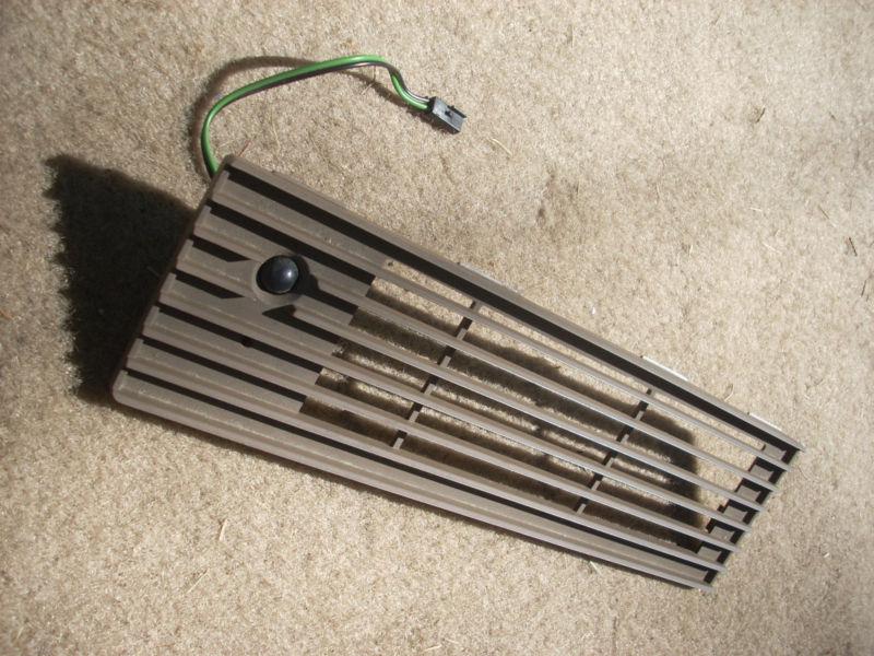 94 95 96 roadmaster wagon defrost vent w/sensor 91-96