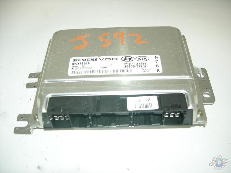 Engine computer ecu sportage 1118906 05 06 main ecu ran nice 39109-37257