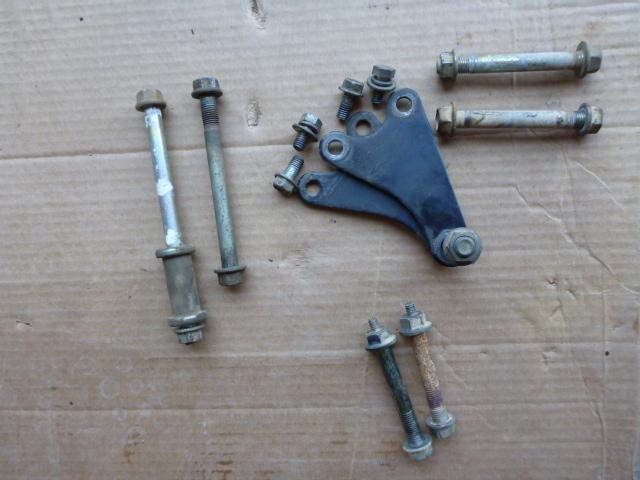 1986 honda fourtrax trx 350 4x4 engine mount brackets & bolts