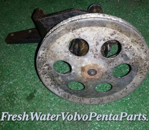 Volvo penta sea water pump sx ford 302 5.0 fi  p/n 3851623 w pulley &amp; bracket