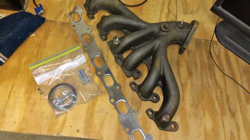 Chevy trailblazer exhaust manifold- new- 4.2 l6