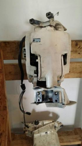 Outboard trim &amp; tilt boat part