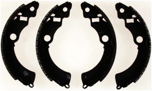 Drum brake shoe rear bendix 724
