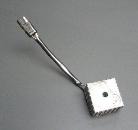 Arctic cat zr 600 efi 1998 (black) voltage regulator