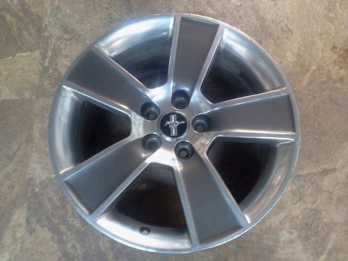 18" factory alloy rim  -  ford mustang  /  2006  2007  2008  2009  /  with cap