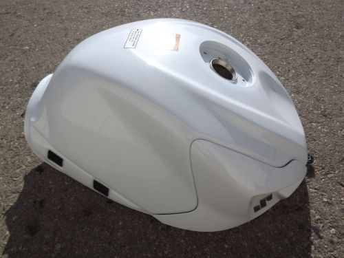 Suzuki gsxr g sxr 600 750 g-sxr 11 12 13 14 fuel gas petro tank oem white