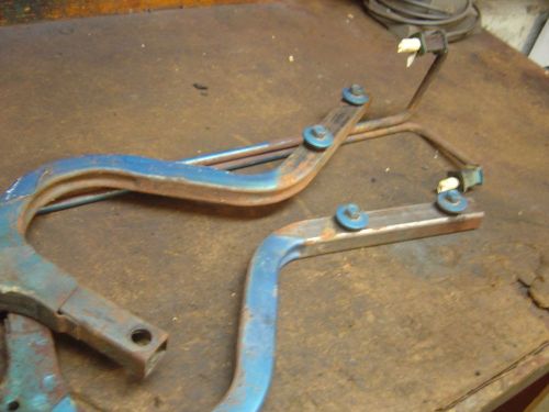 68/70  coronet roadrunner satellite  mopar   deck lid hidges and rods