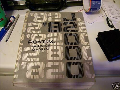 Vintage softcover 1982 pontiac j2000 automotive service manual