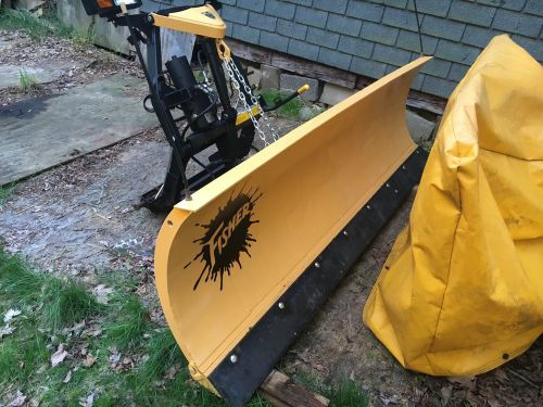 Fisher minute mount  2 8 ft hd snow plow