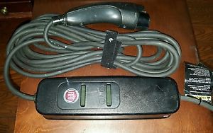 Fiat electric vehicle charger **used** intertek 110v,12-16 (oem)level 1 charger