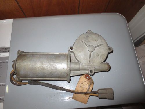 Nos mopar 1972-3 full size wagon tailgate window motor b &amp; c body