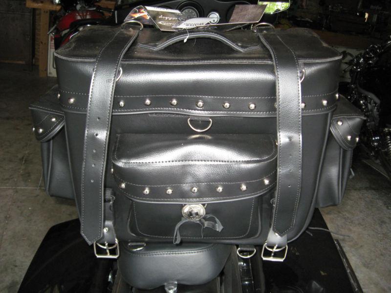 Leather  luggage bag