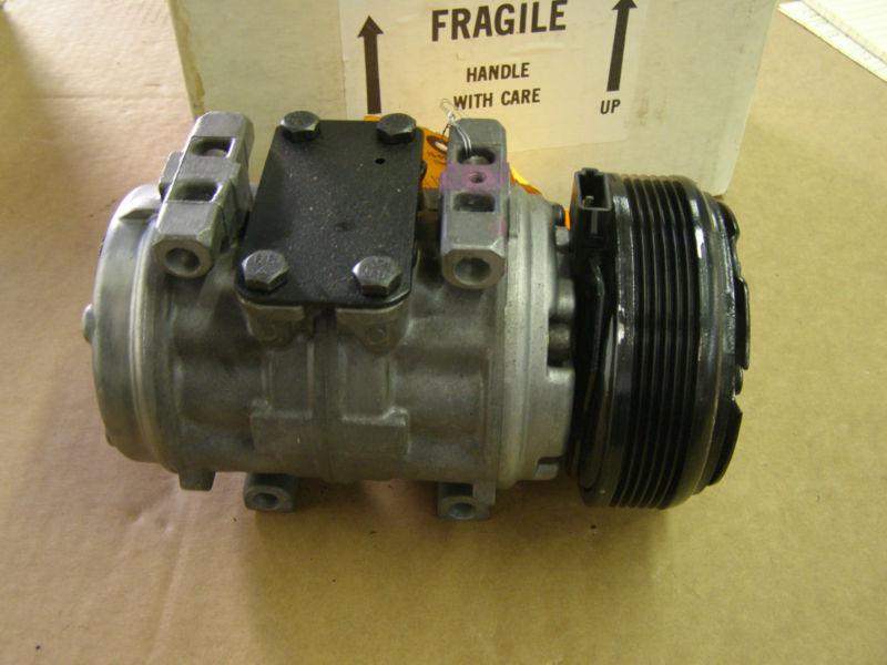 Nos oem ford reman. 1990 - 1993 mustang ac compressor 1991 1992 w/ clutch
