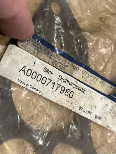 Mercedes-benz carburetor base gasket (m110?)