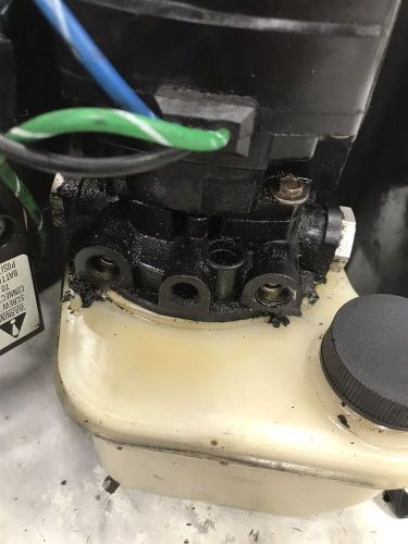 89 MerCruiser Alpha 1 Gen 1 outdrive out drive trim tilt lift hydraulic pump, US $105.00, image 5