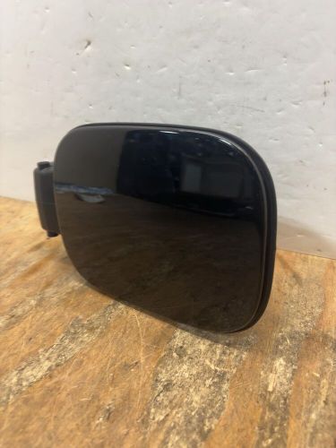 05 06 07 08 09 10 jetta except gli fuel tank door black ext