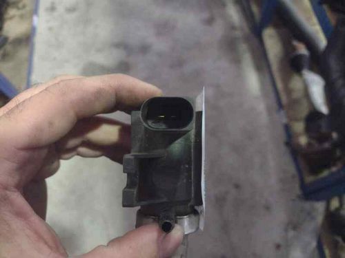 906627 air valve for volkswagen golf iii cabriolet (1e7)(03/1998) 1998 465528-