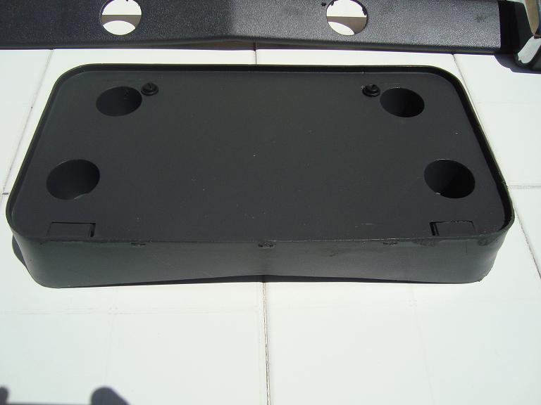 Purchase 1985,86,87,88 Lincoln Town Car OEM Front Bumper Trim and License Plate Holder in Las
