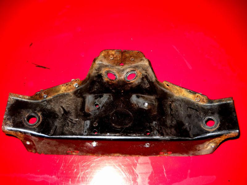 02 polaris 700 edge x 5244049-067 brkt,rad.rod support xc sp rmk xcr xlt 600 800