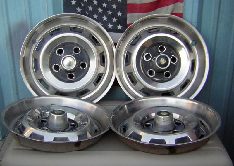 Purchase JAGUAR, HUB CAPS, SET OF 4 in Tempe, Arizona, US, for US 35.00