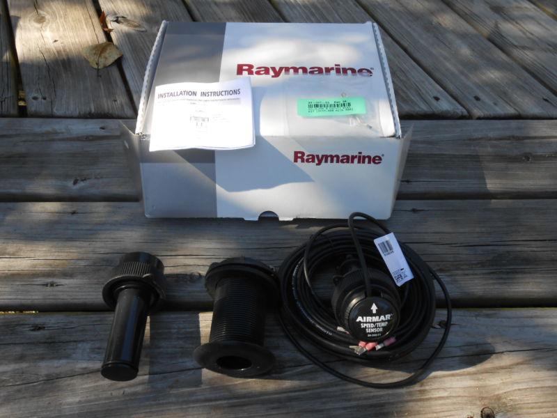Sailboat boat raymarine airmar speed transducer