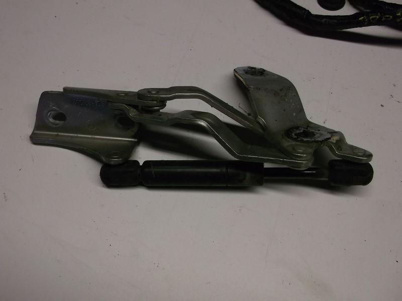 2000 VW Cabrio Right Trunk Lid Hinge, US $7.30, image 2