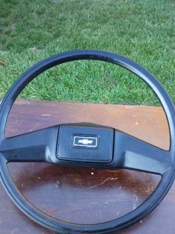 78,79, 80, 81,82,83,84,85,86,87 chevy gmc truck blazer suburban steering wheel