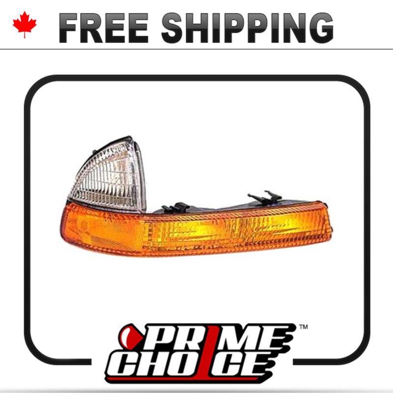 Parking/turn signal/side marker light corner lamp unit for right hand passenger