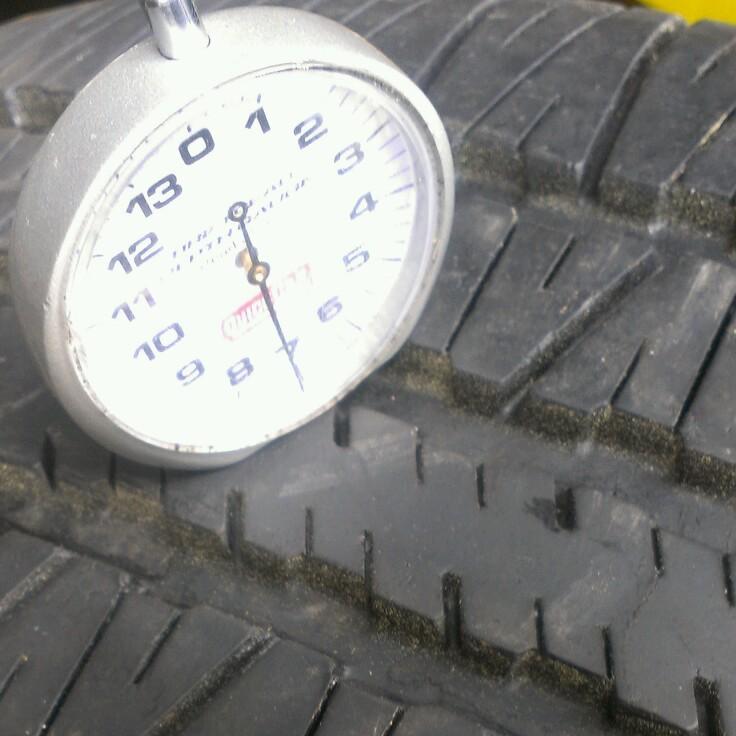 1 slightly used maixs bravo 275 65 18 used tires, 7/32 70% tread!!!