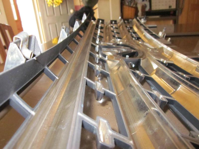 2008-2010 infiniti qx56 front grille oem oe factory 62310-zq10a