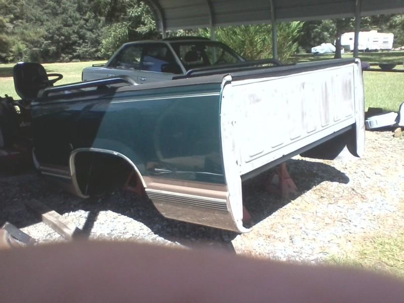 Chevrolet pickup bed