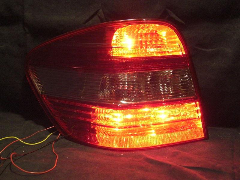 2006 - 2008 mercedes w164 ml350/ml450/ml550 left side led tail light oem