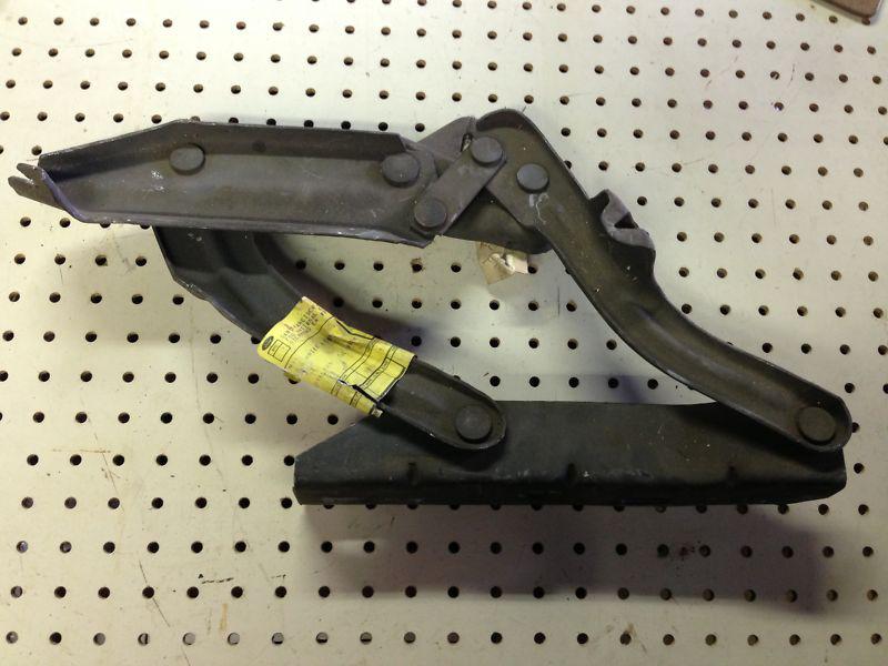 Nos 73-79 ford truck_bronco hood hinge d3tz-16797-c f-100 f-250 74 75 76 77 78