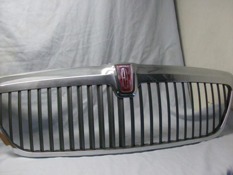 1998-2000 lincoln navigator grille used original part (fits 1999) 