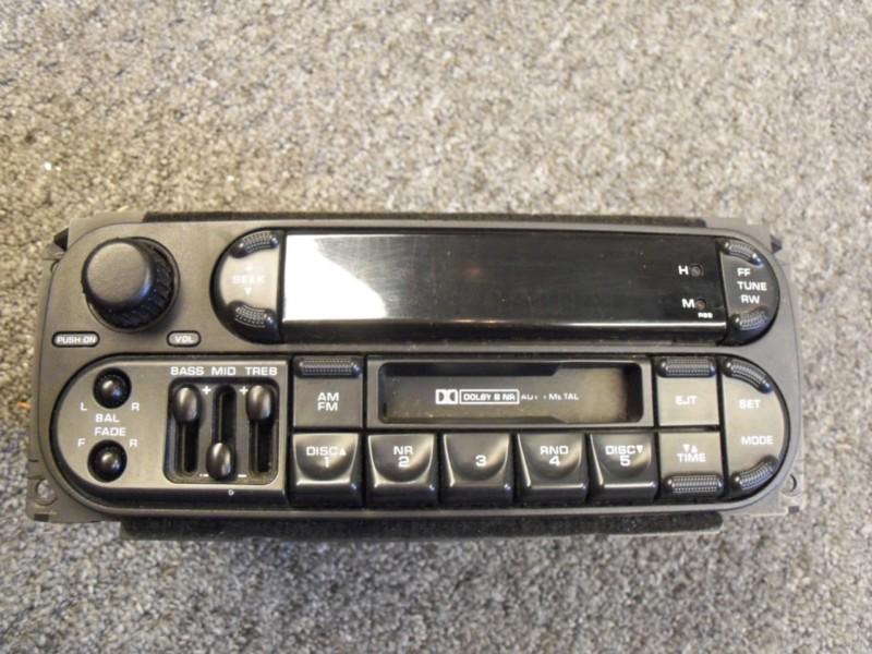 2002 oem dodge ram 1500 am/fm radio cassette player 56038588am
