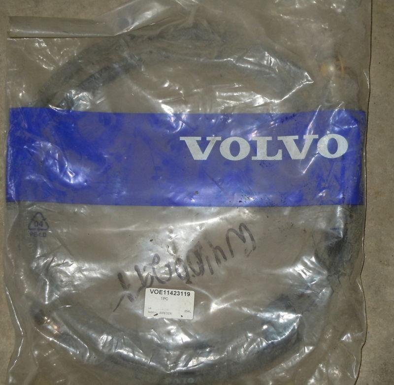 Volvo brake line voe11423119 (new - nos)