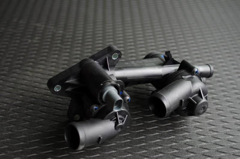 OEM THERMOSTAT HOUSING FIT FOR VW JETTA PASSAT GOLF 03C121111AA Original, US $44.99, image 3