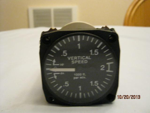 Uma vsi gauge, 2 1/4" 0-2000 fpm, non-tso