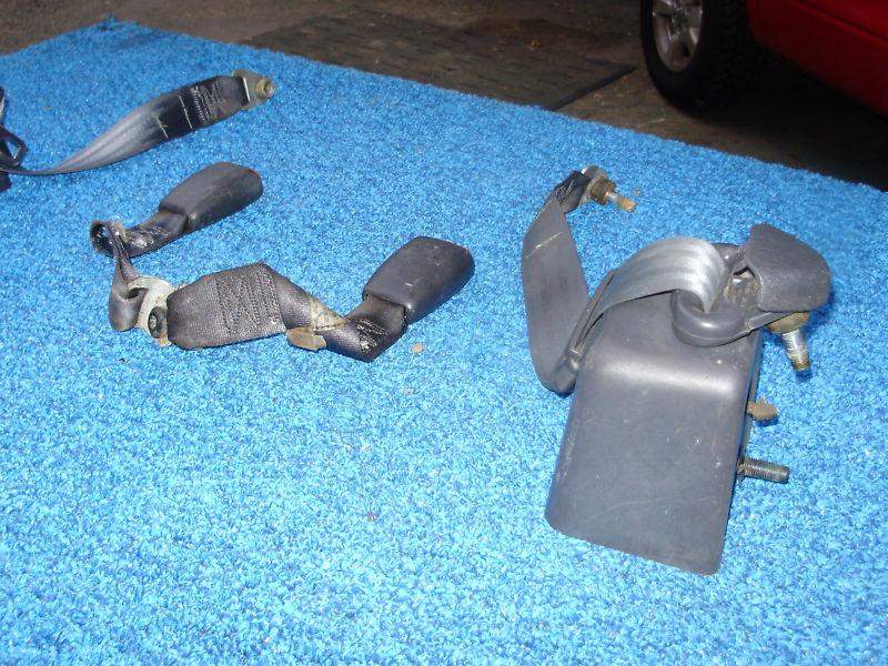 97-06 Jeep Wrangler TJ OEM Rear Seat Belts Complete Set Grey Nice FREE SHIPPING, US $74.64, image 3
