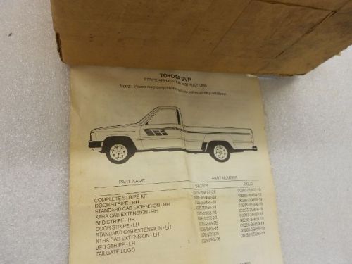 Vintage toyota pickup stripe