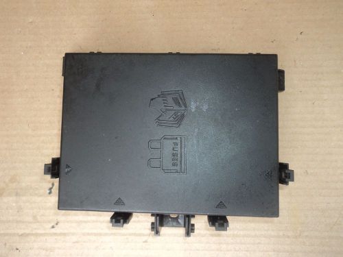 Range rover p38 engine compartment fuse box p/n amr 6476 petrol