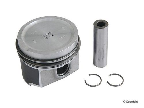 Mahle engine piston w/rings 060 54057 057 engine piston