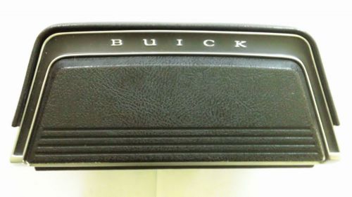 Vintage buick horn button 1968 1969 original automobile skylark nice