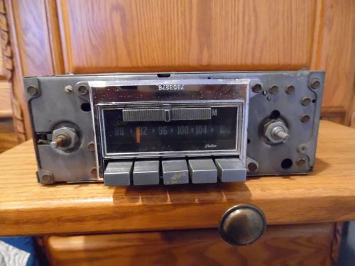 Vintage gm delco am fm radio 1973