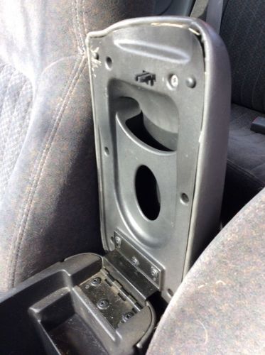2002 pontiac grand am gt center console lid