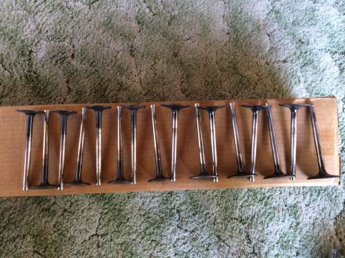 Big block chevy valves int. 2.06" exh. 1.72" full set stock used!