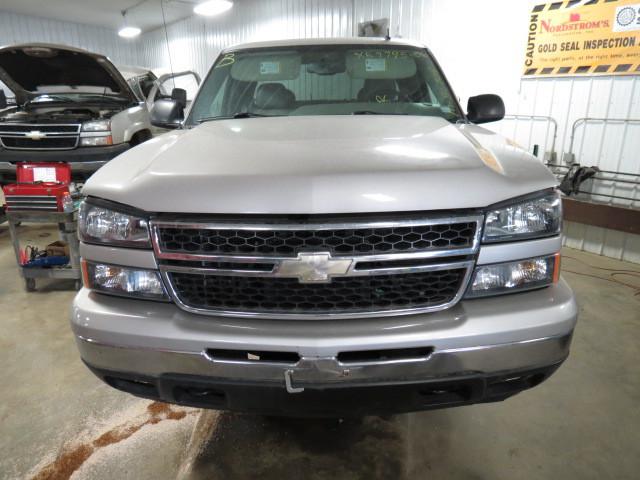 2006 chevy silverado 1500 pickup rear seat belt & retractor only lh driver gray