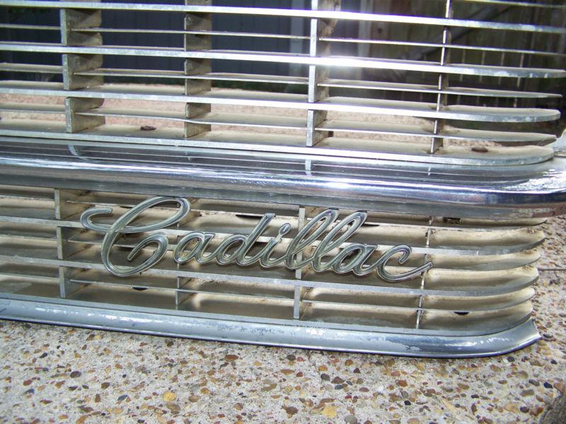 OEM 1962 Cadillac top & bottom center grille assembly with emblem, US $145.00, image 2